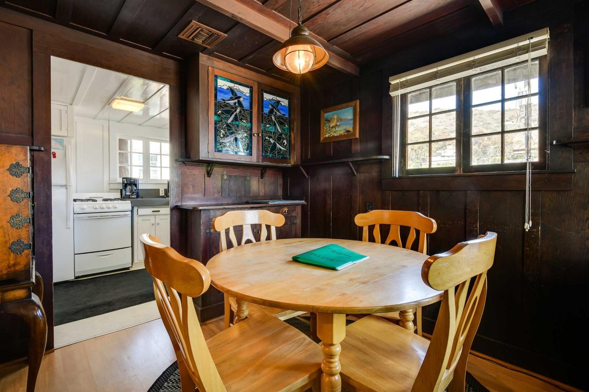 Charming Catalina Gem With Deck Walk To The Beach! Avalon Exteriér fotografie